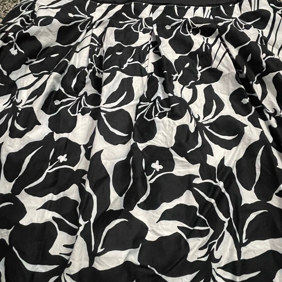 White House Black Market black and white floral strapless corset dress 4 - Picture 2 of 8